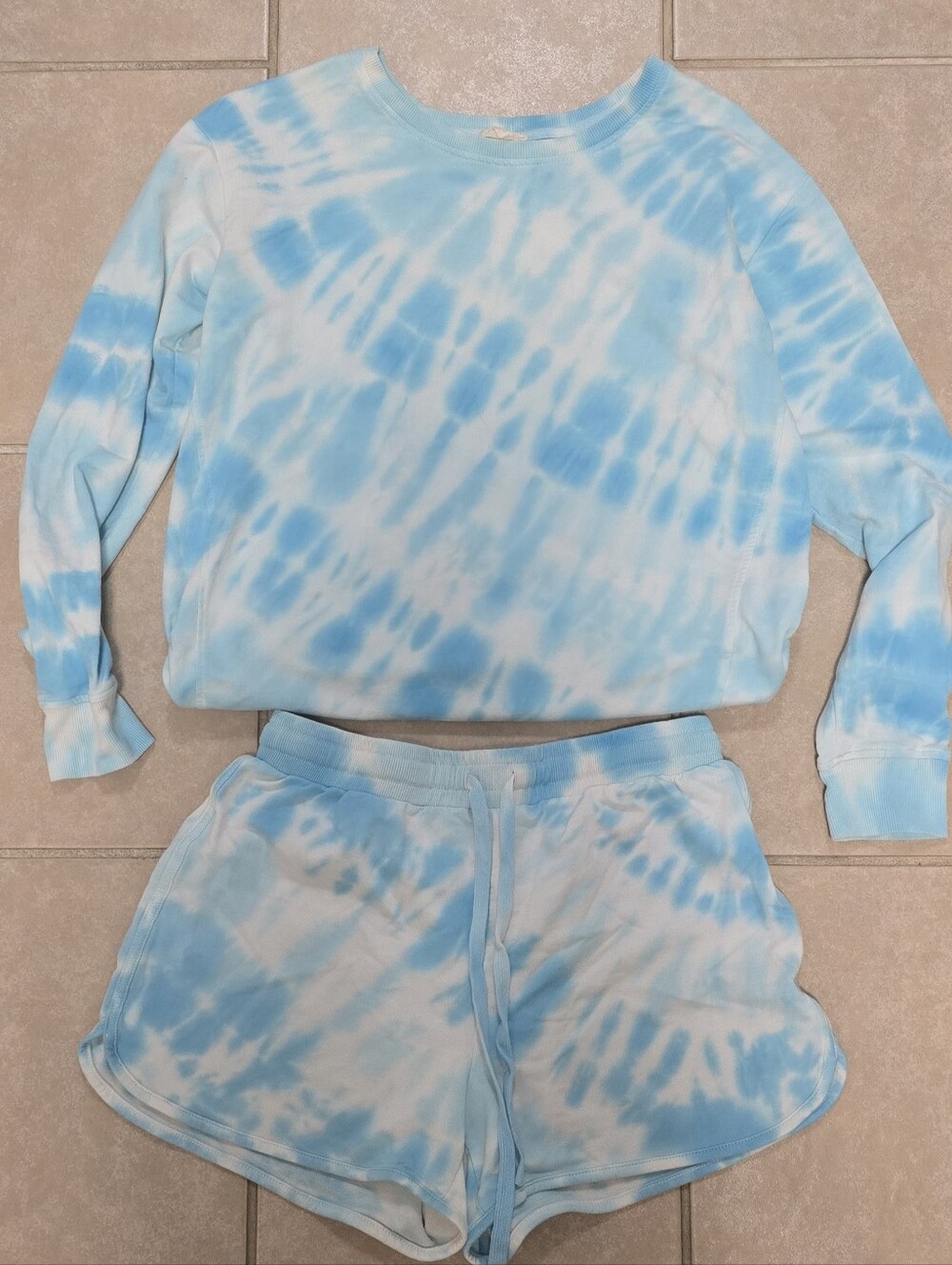 Jane and Delancey Light Blue and White Tie-Dye Womens Set